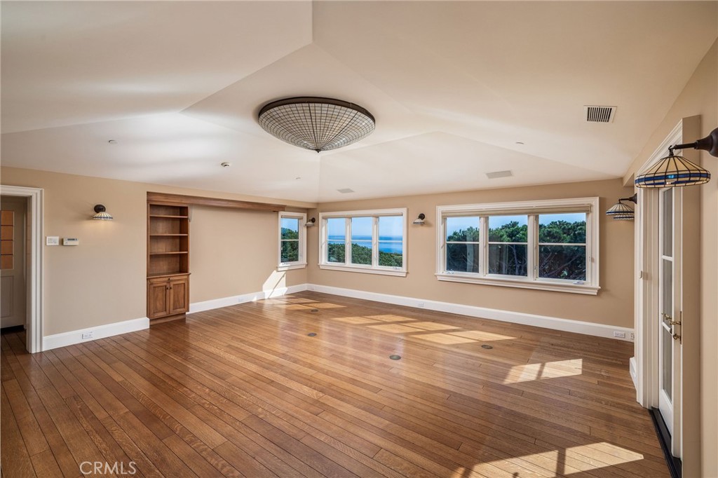 34 Pelican Point