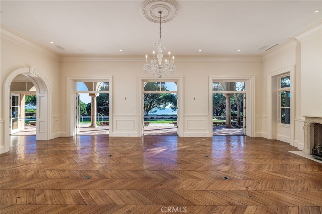 34 Pelican Point