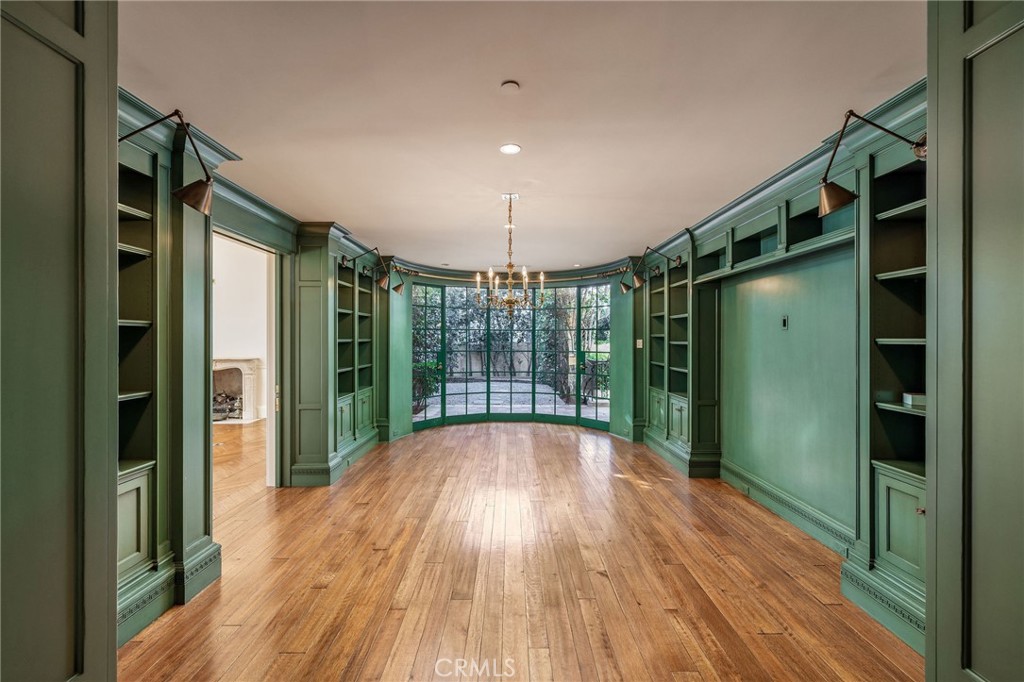 34 Pelican Point
