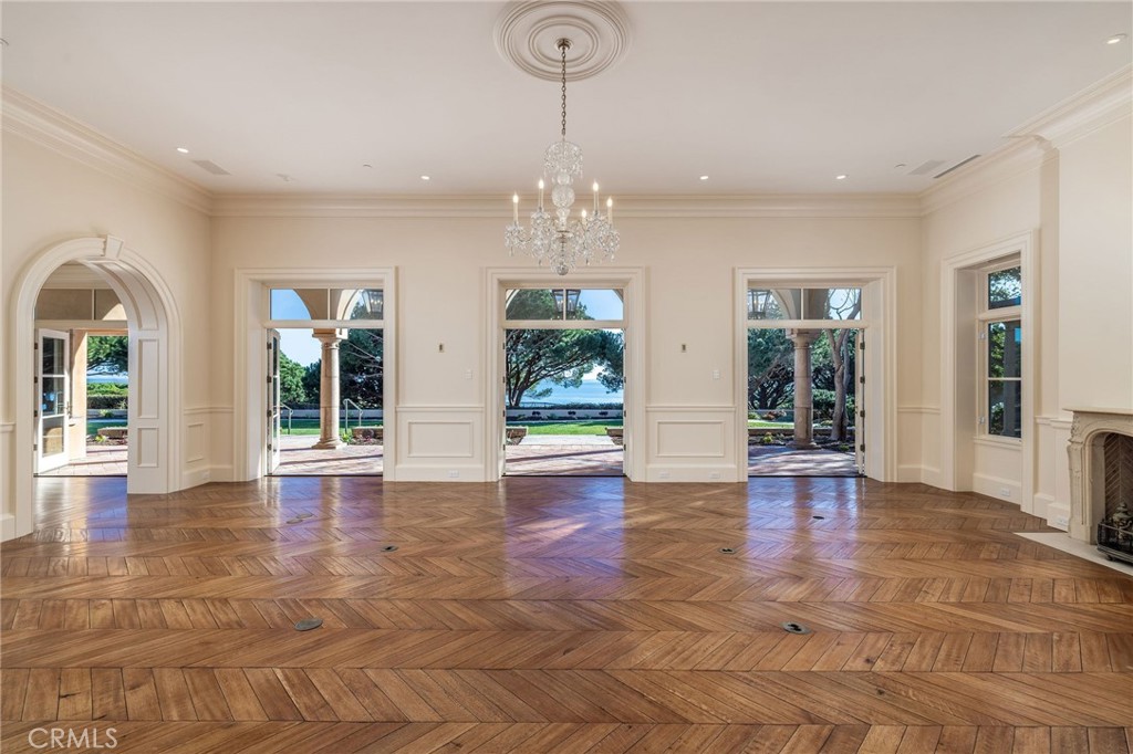 34 Pelican Point