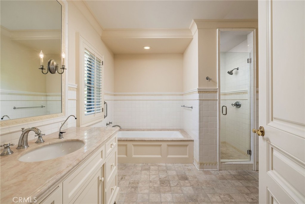 34 Pelican Point