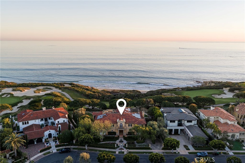 34 Pelican Point