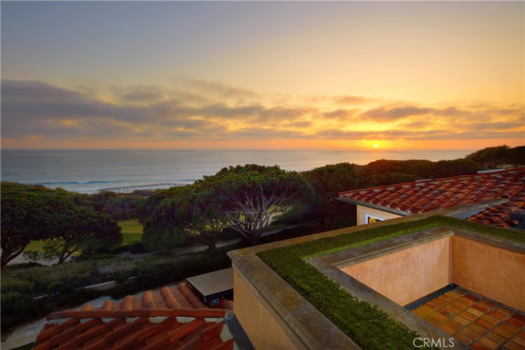 34 Pelican Point