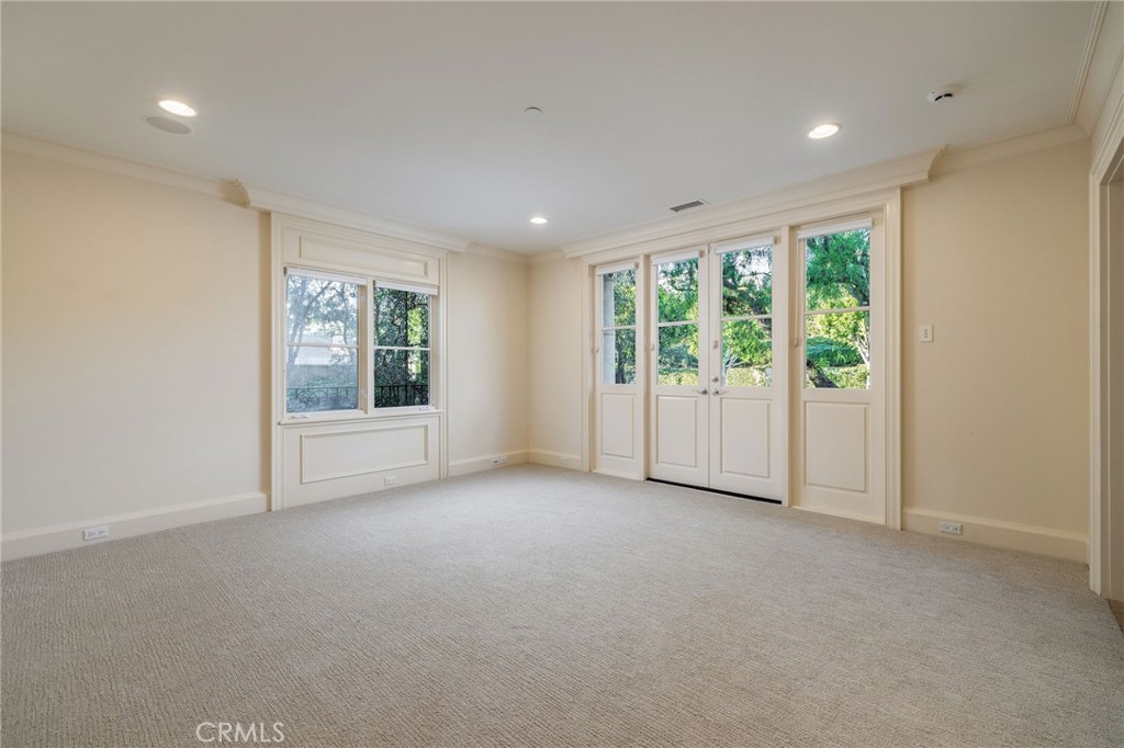 34 Pelican Point