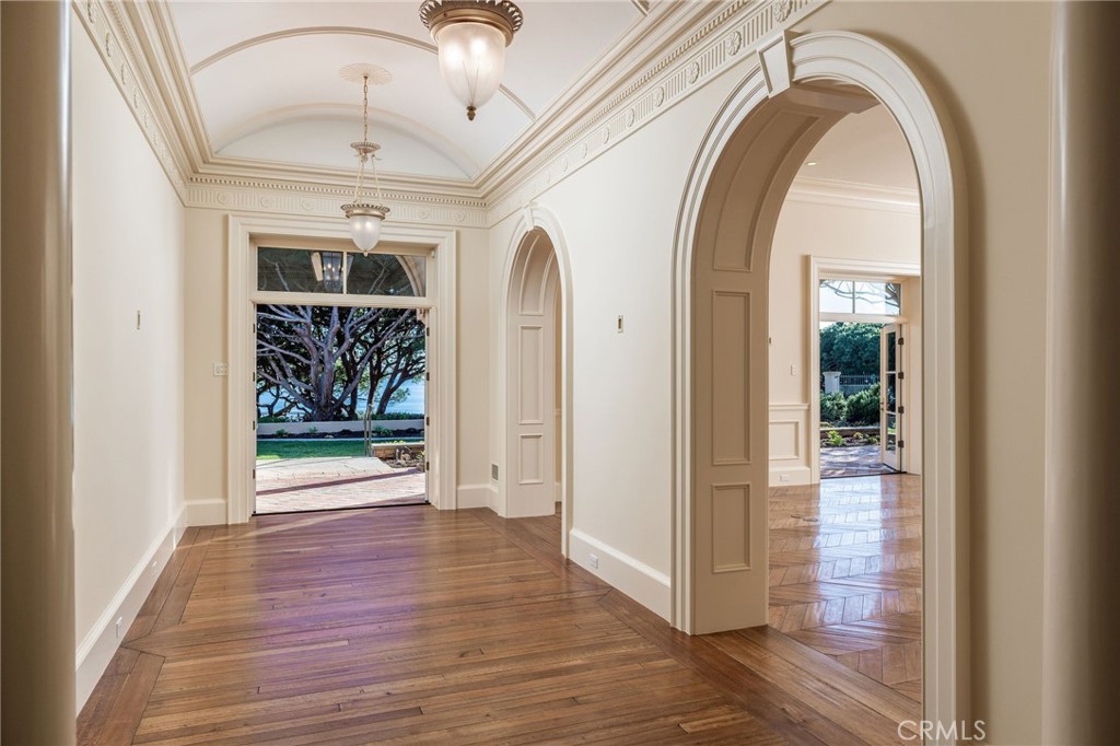 34 Pelican Point