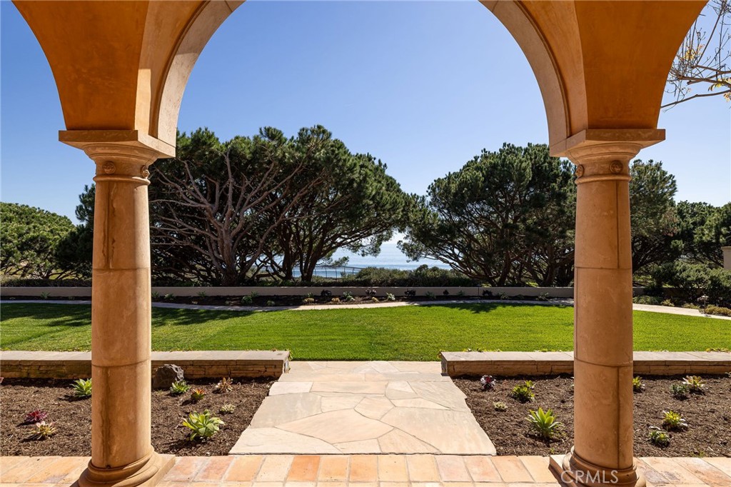 34 Pelican Point
