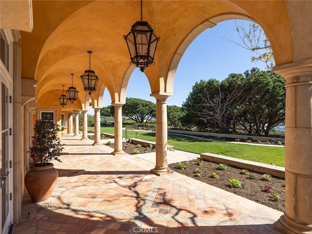 34 Pelican Point