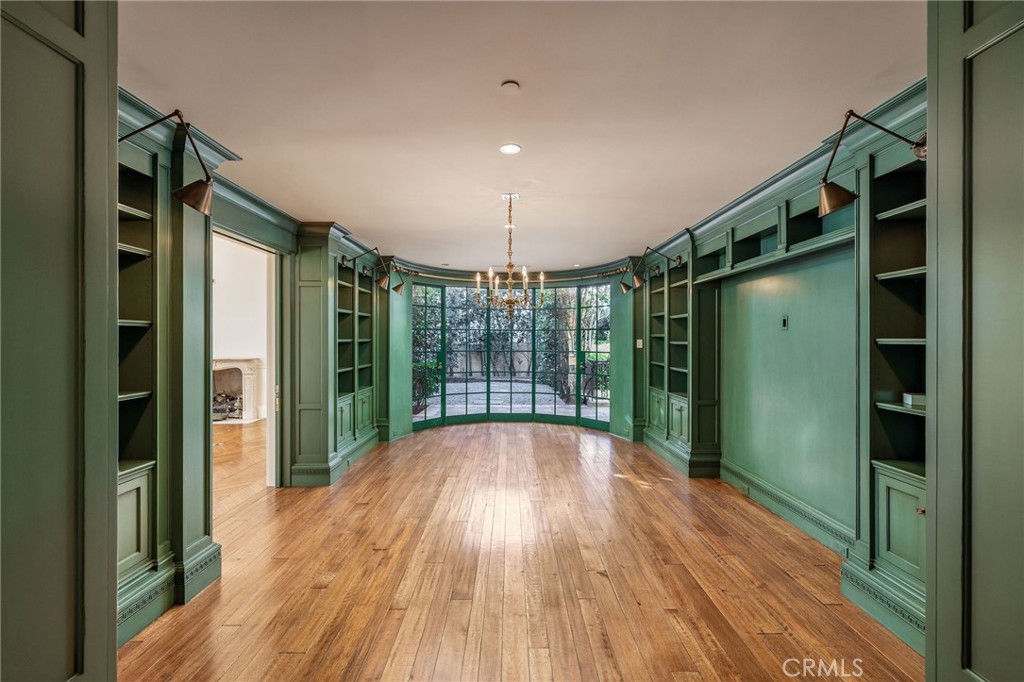 34 Pelican Point