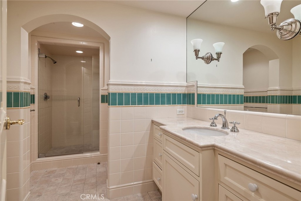 34 Pelican Point