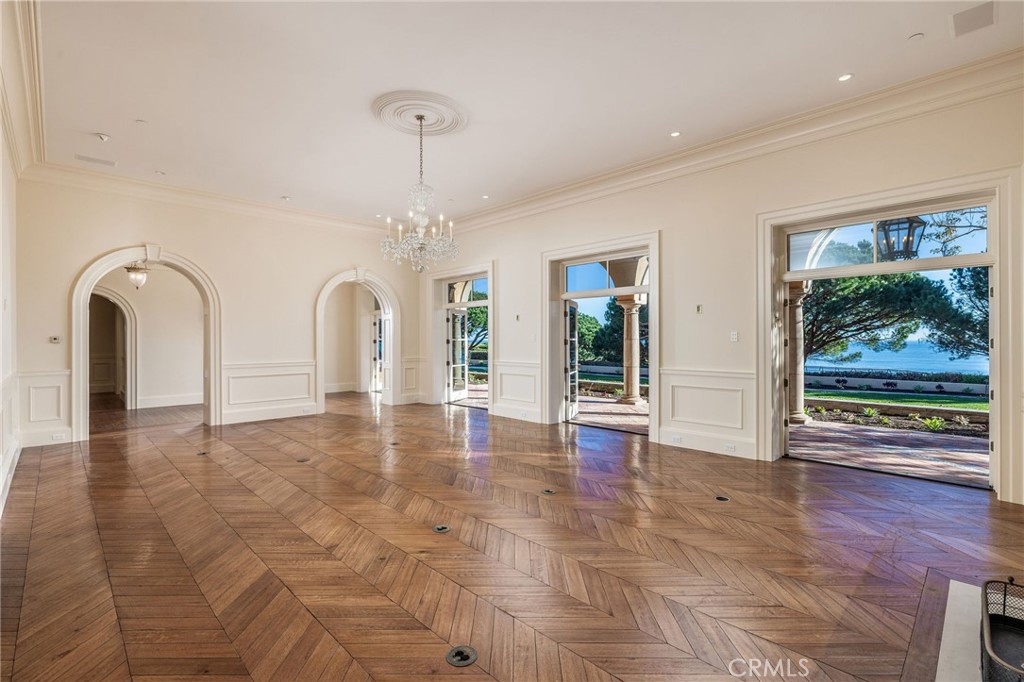 34 Pelican Point