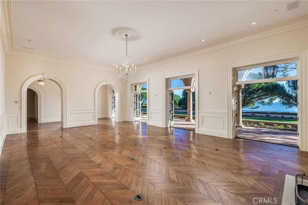 34 Pelican Point