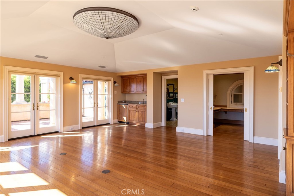 34 Pelican Point