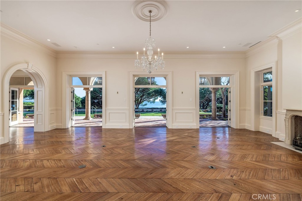 34 Pelican Point