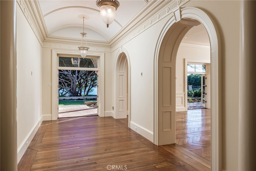 34 Pelican Point