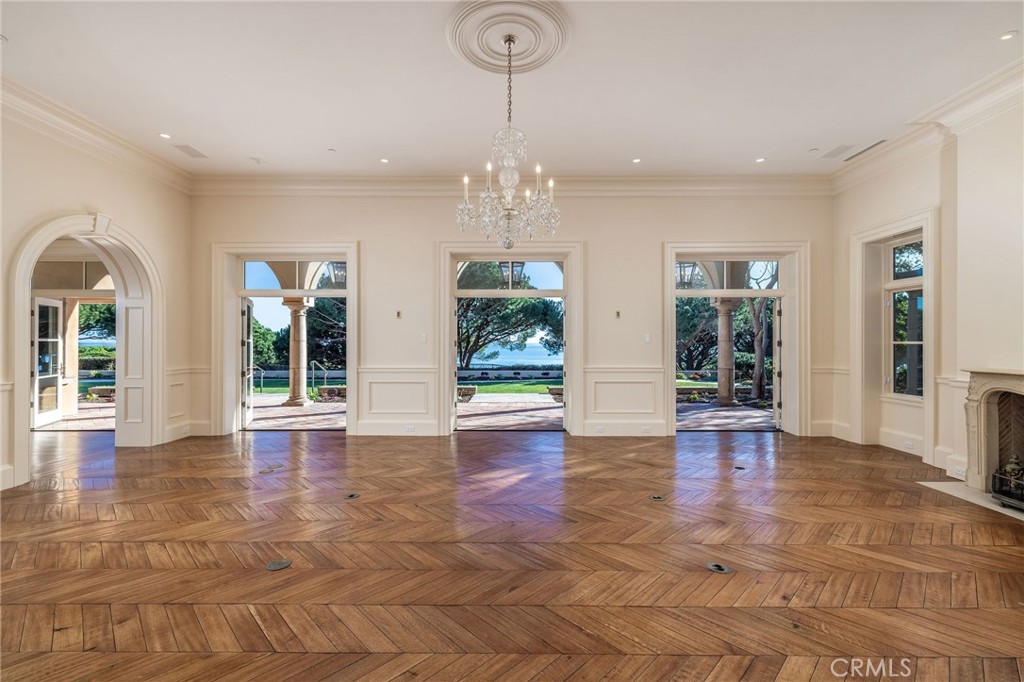 34 Pelican Point