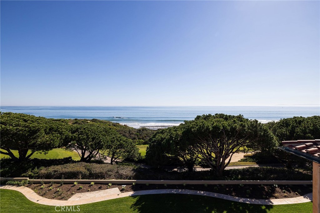34 Pelican Point