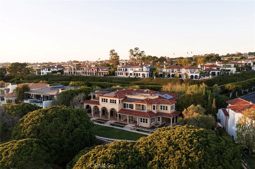 34 Pelican Point
