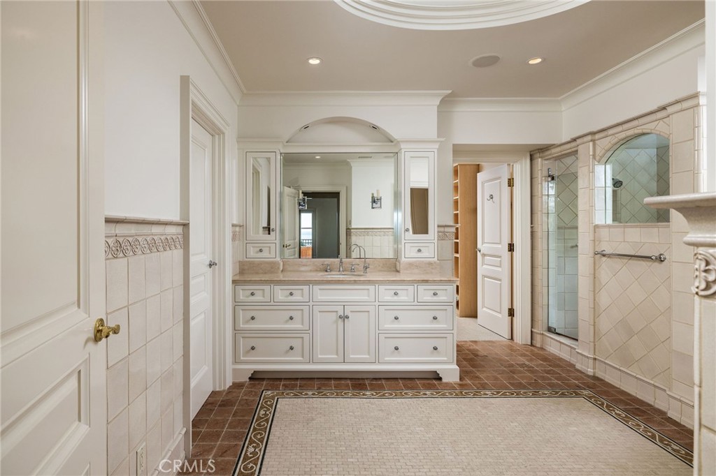 34 Pelican Point