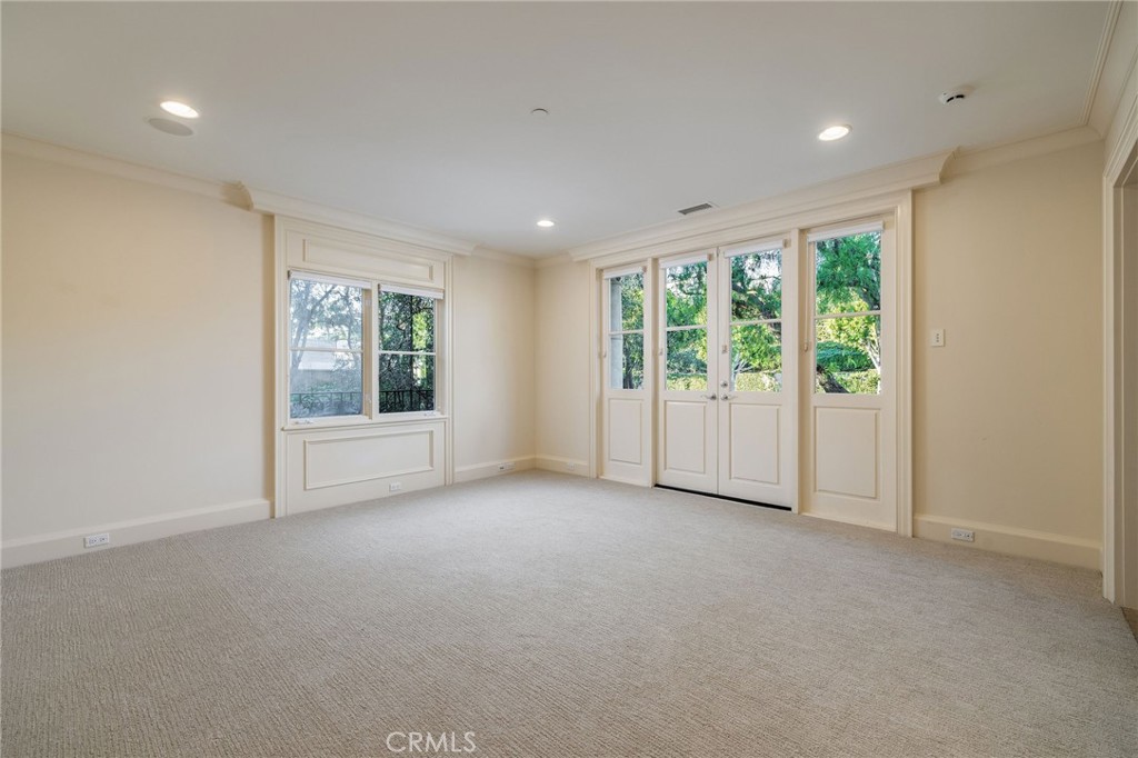 34 Pelican Point