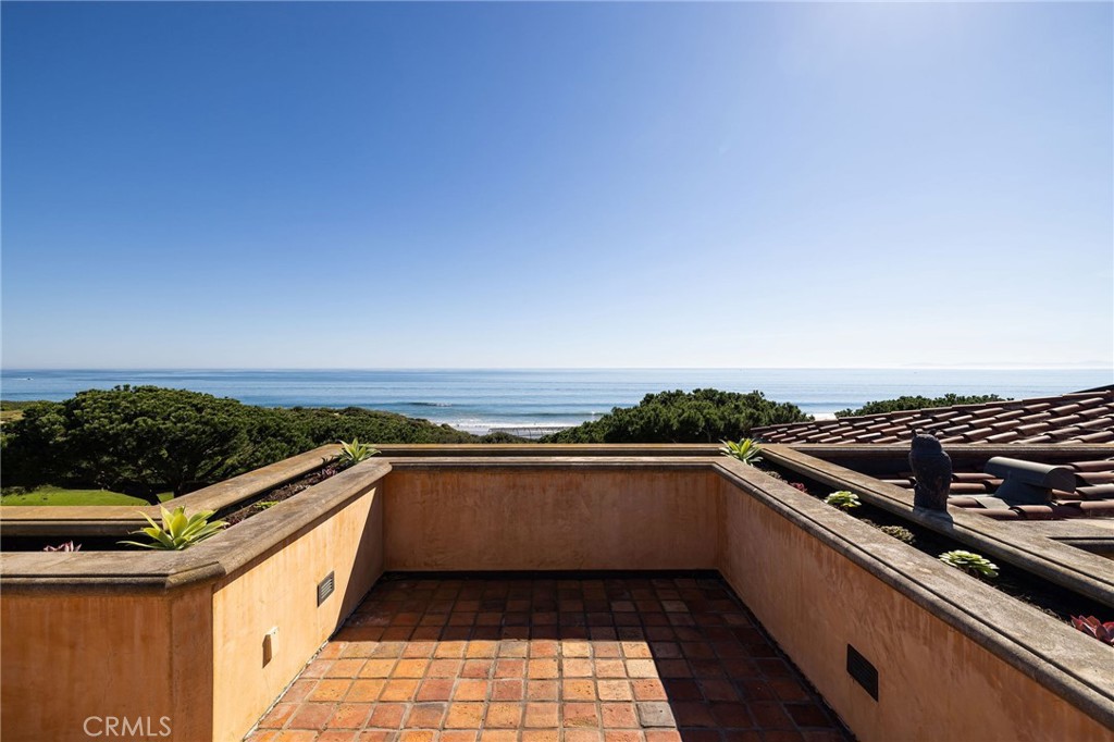 34 Pelican Point