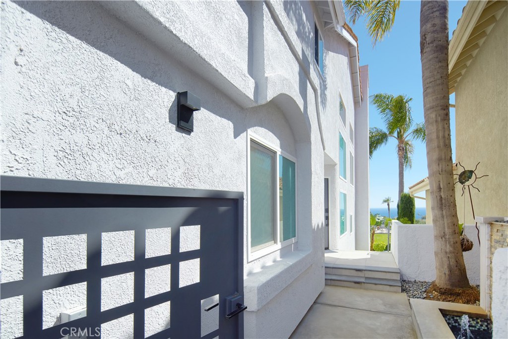 87 Palm Beach Court