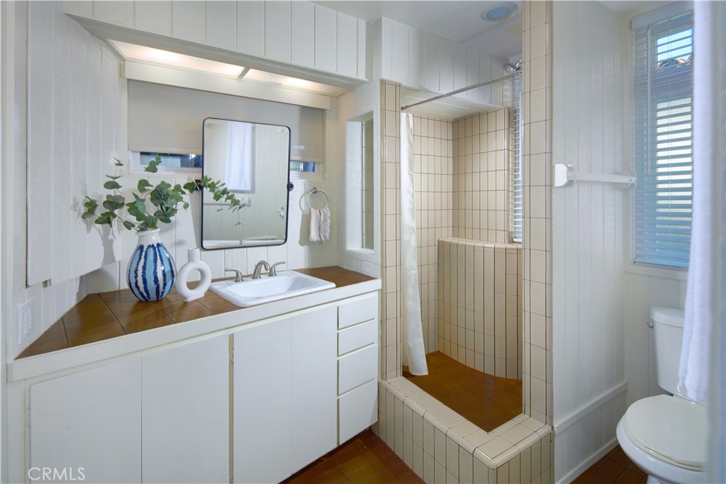 31702 Seacliff Drive