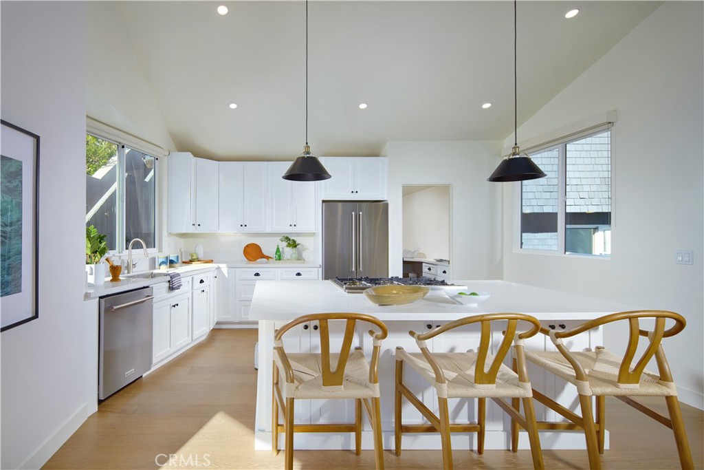 31702 Seacliff Drive