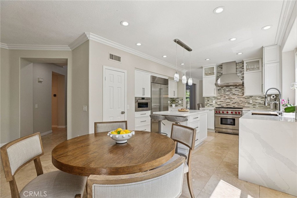 6 Westchester Court