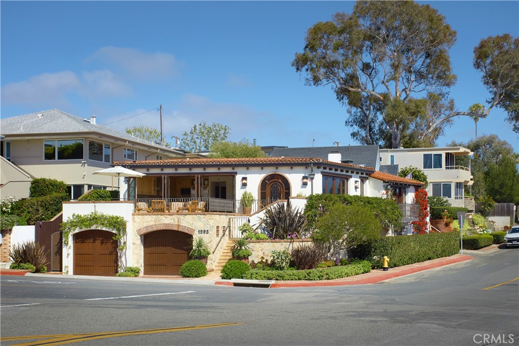 1292 Cliff Drive