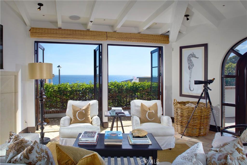 1292 Cliff Drive