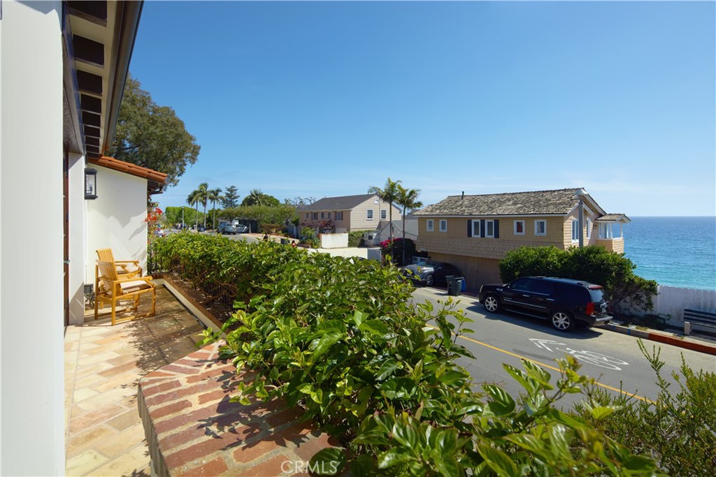 1292 Cliff Drive