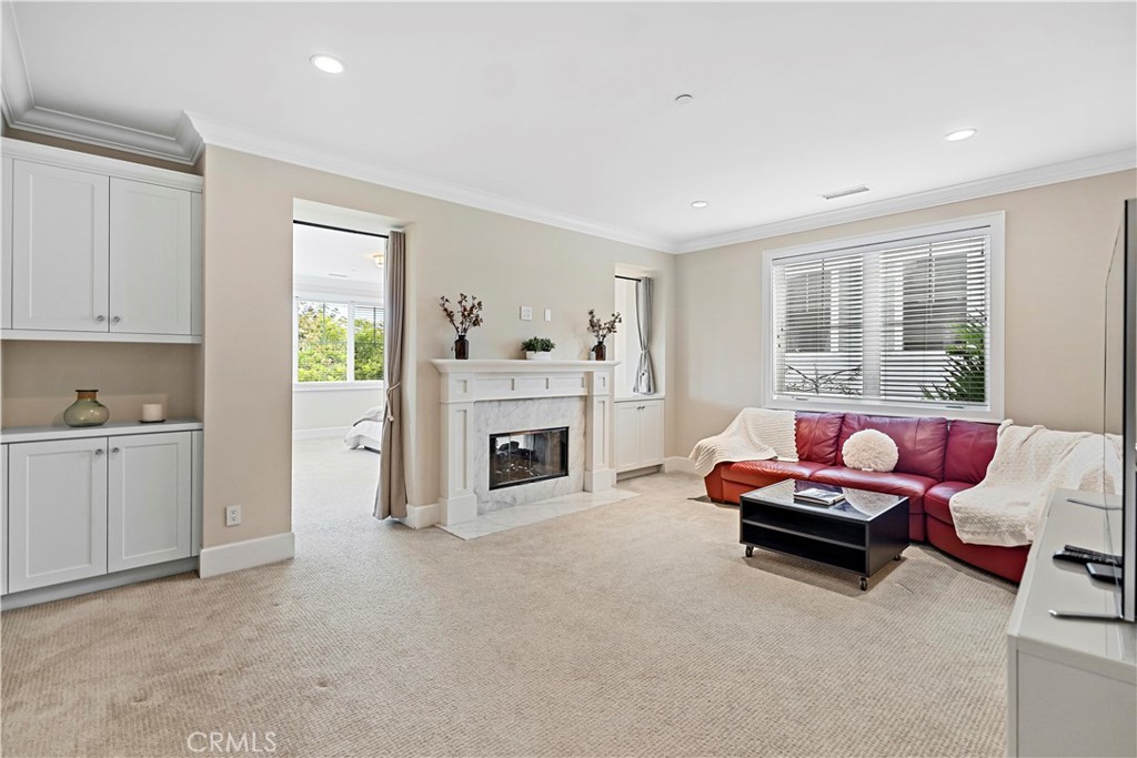 4 Summer House Lane