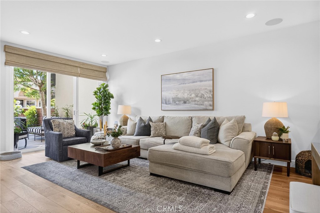 6102 Greenbrier Drive