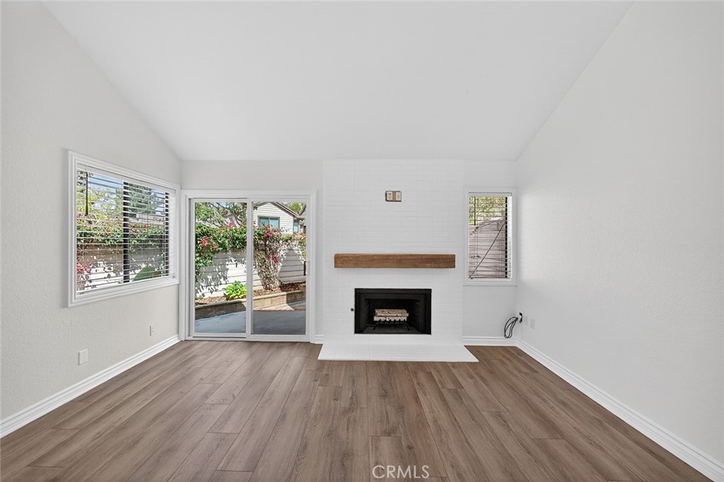 24572 Sutton Lane