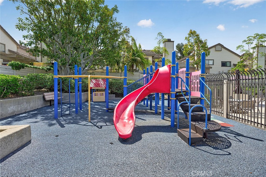 24572 Sutton Lane