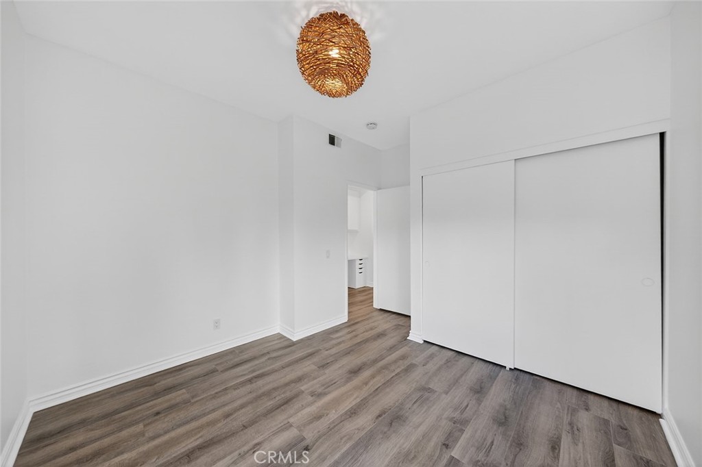 24572 Sutton Lane