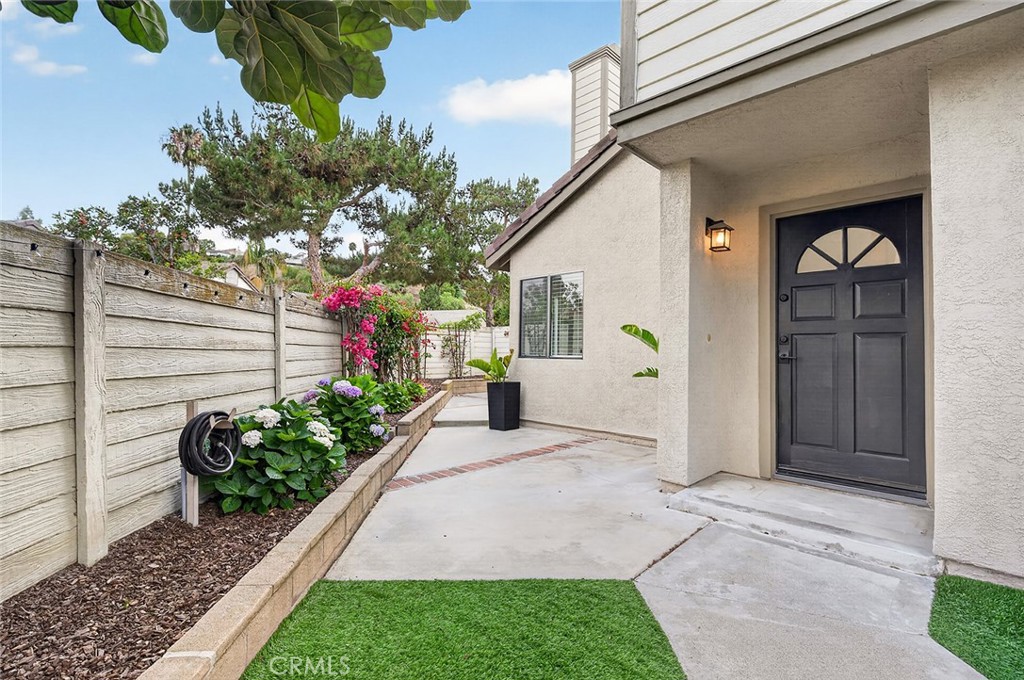 24572 Sutton Lane