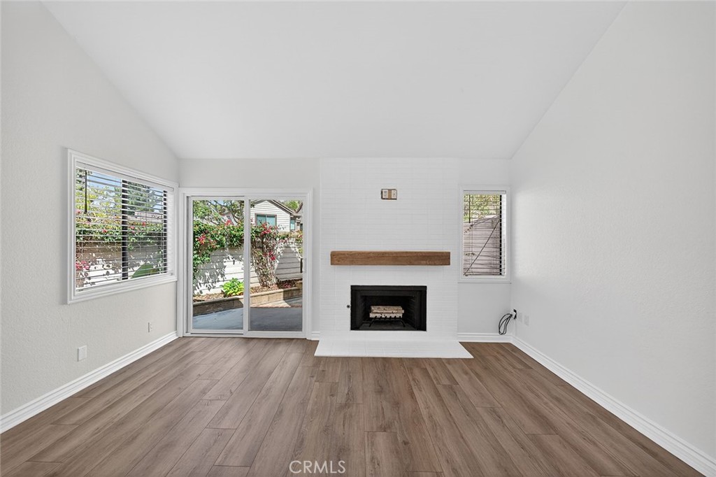 24572 Sutton Lane