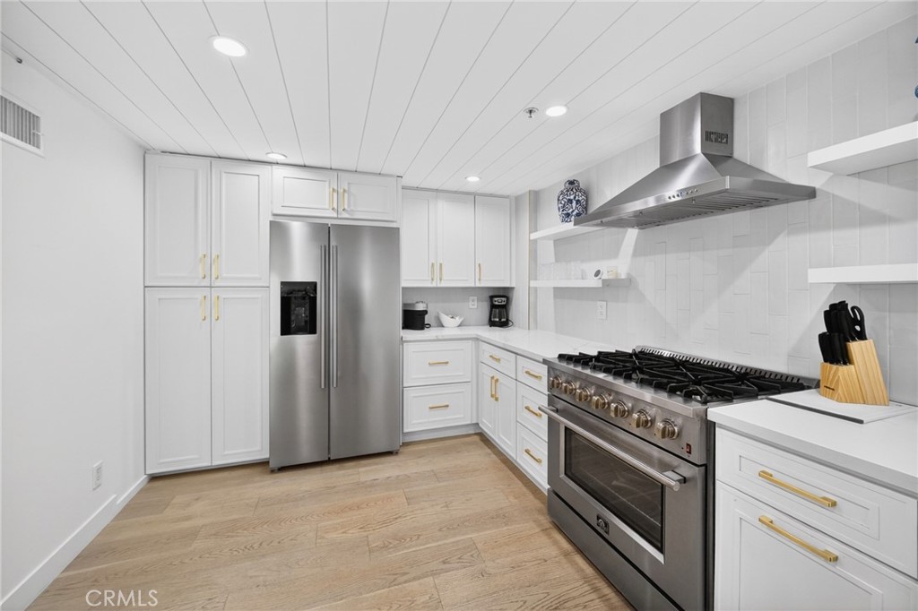 48 Sea Island Drive