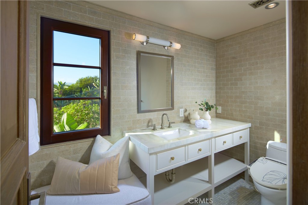 49 Beach View Avenue