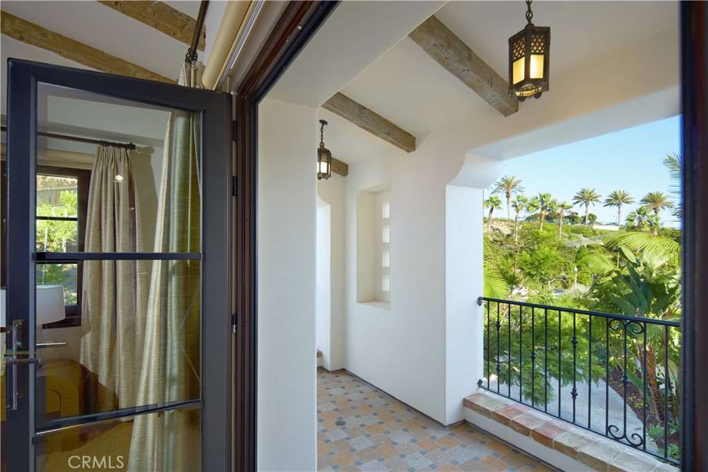 49 Beach View Avenue