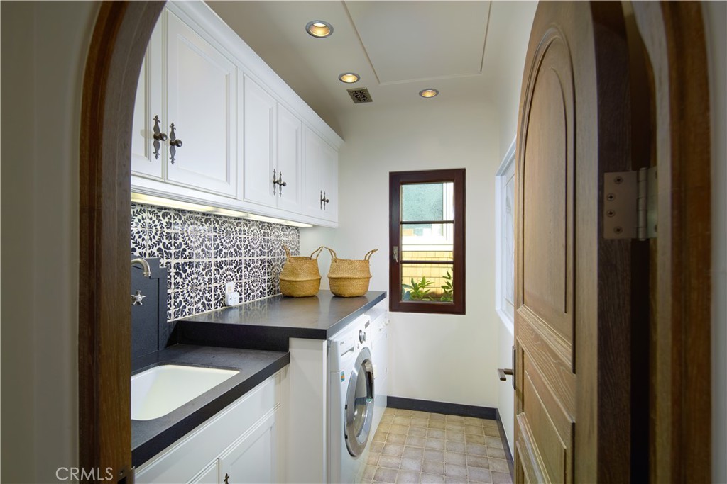 49 Beach View Avenue