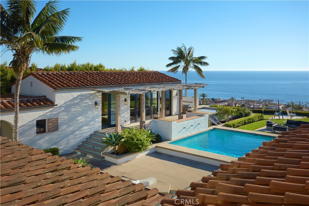 10 Shore Walk