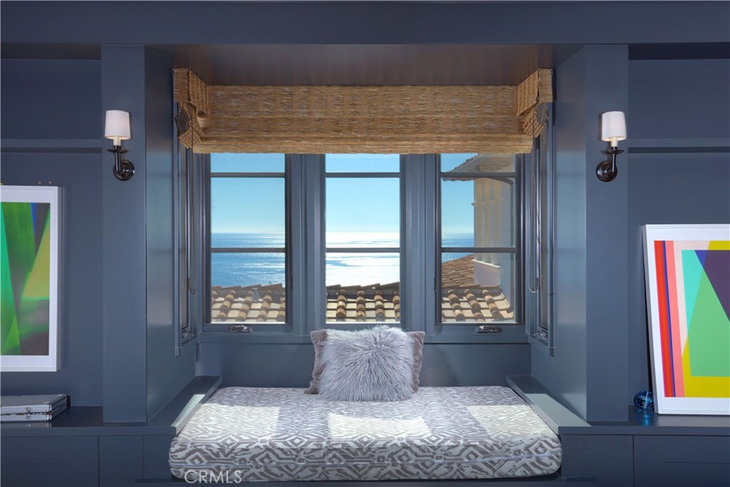 10 Shore Walk