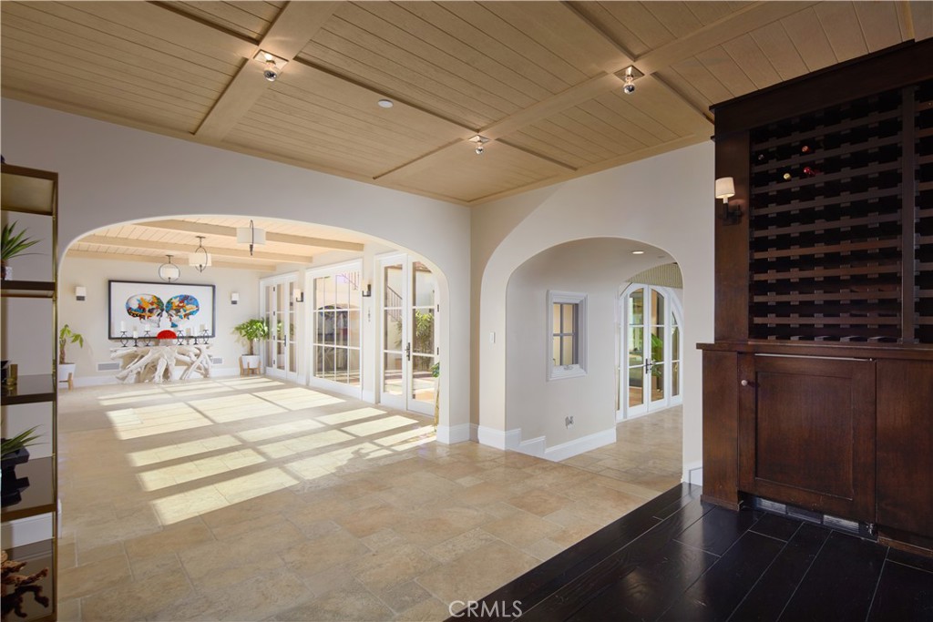 10 Shore Walk