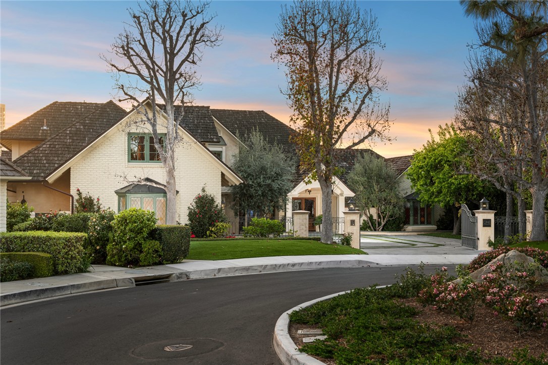 1 Cypress Point Lane