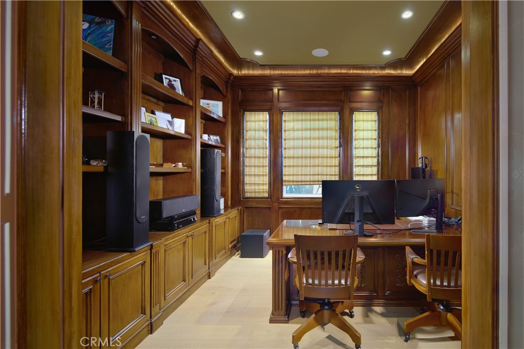 17 Long View Road