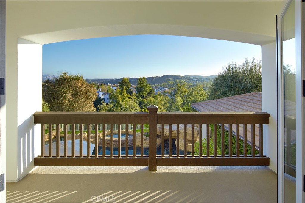 17 Long View Road