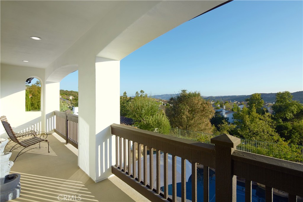 17 Long View Road