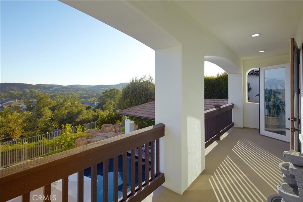 17 Long View Road